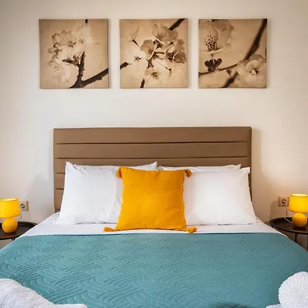 Apt. With Parking - 3 Min From Old Port Apartament *